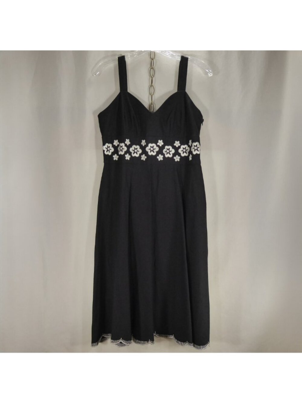 Chadwicks Womens M 8 Black Linen Feel Midi Dress White Floral Embroidery Retro